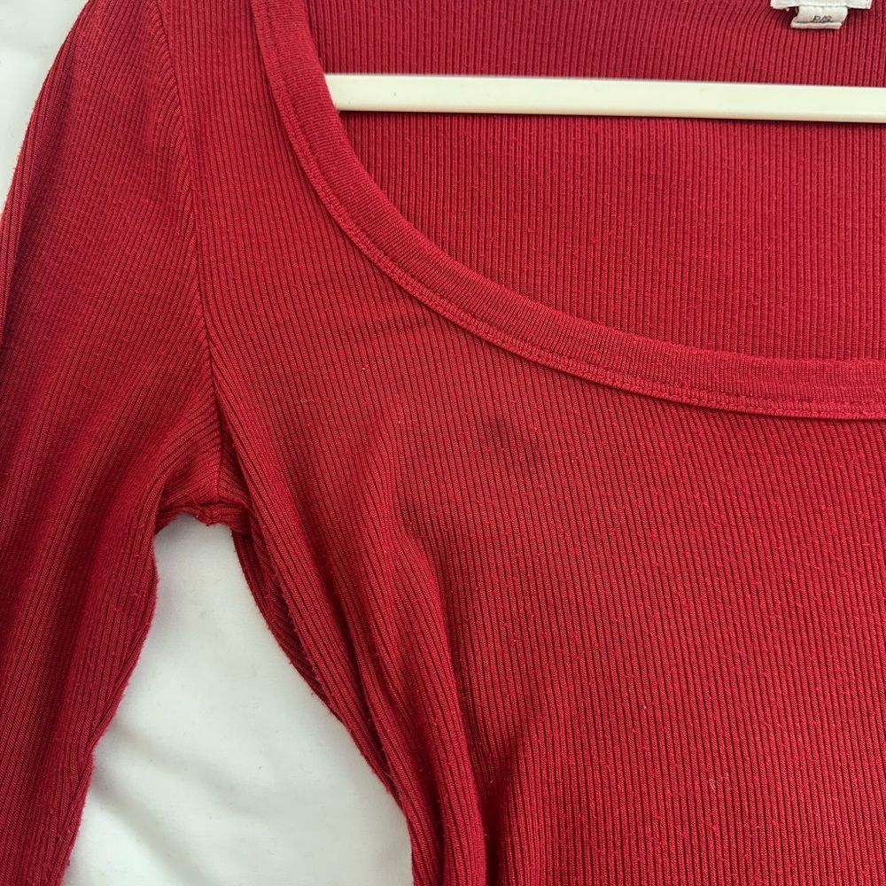 Garage Deep Red Ribbed Scoop-Neck Long Sleeve Crop Top - Picture 2 of 4